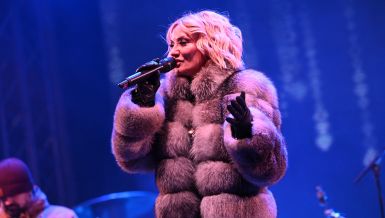 ПЕВАЧИЦА О ДУГОГОДИШЊОЈ БОРБИ ЗА ПОТОМСТВО: \