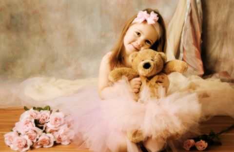 1793175104_adorable-little-girl-dressed-ballerina-Depositphotos_4590660_S.jpg