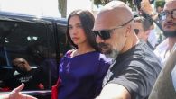 ДУА ЛИПА РАЗБЕСНЕЛА ГРАЂАНЕ СИЦИЛИЈЕ: Због своје свадбе блокирала 2 главна трга на 3 три дана - натерала их и да потпишу уговор