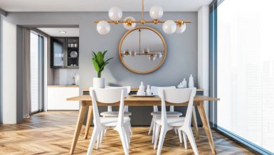 Зашто би требало да размислите о огледалу у трпезарији? Фенг шуи практичари га ту обожавају 