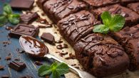 КАКО СЕ СПРЕМА ЧУВЕНИ ТУРСКИ МОКРИ КОЛАЧ? Чоколадни десерт коме ћете се враћати 