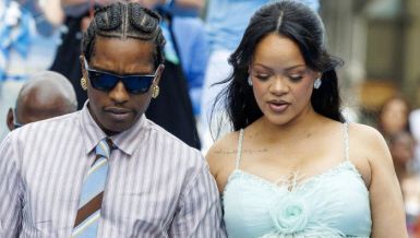 PUCANO NA RIJANINU KUĆU: Pevačica bila unutra 