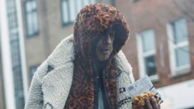 Oglasio se poznati glumac nakon fotografijama na kojima izgleda kao beskućnik: \