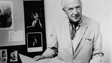 НОСИО ЈЕ КАРМИН ПРЕ СВИХ, БИО У ВЕЗИ СА ГАРИЈЕМ КУПЕРОМ: Невероватна животна прича чувеног фотографа који је фотографисао и краљевску породицу