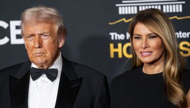 OBUKLA HALJINU OMILJENE MODNE KUĆE ODRI HEPBERN I ODUŠEVILA: Niko joj nije bio ni do kolena! (FOTO)