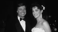 SLAVNI GLUMAC PREMINUO OD RAKA: Oglasila se njegova supruga - \