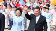 PRIČA SE DA JE UBILA MUŽEVU LJUBAVNICU I DA JE ZLO OD ŽENE: Misteriozna supruga lidera Severne Koreje ponovo u javnosti
