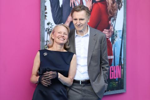 PAMELA ANDERSON KONAČNO OTKRILA ISTINU O VEZI SA LIJAMOM NISONOM: "Volim ga, ali bolji smo kao prijatelji" 