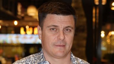 VUK KOSTIĆ SE OŽENIO I POSTAO OTAC: Najpoželjniji neženja dobio ćerku