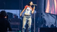 PEVAČICA MORALA DA PREKINE KONCERT - ljudi padali u nesvest 