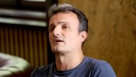 MISLIO JE DA BI IH DECA SPASLA OD RAZVODA: Naš pevač promenio život iz korena, pa u 40. dobio sina sa drugom ženom