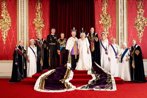 VRAĆA SE DUŽNOSTIMA: Palata otkrila kako se zaista oseća kralj Čarls, najnovija slika sa kraljicom govori sve
