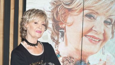 LEPA LUKIĆ TRAŽI SPONZORE ZA AUTOBIOGRAFSKI FILM: Ima samo jedan uslov, a evo šta će uraditi sa novcem od projekta