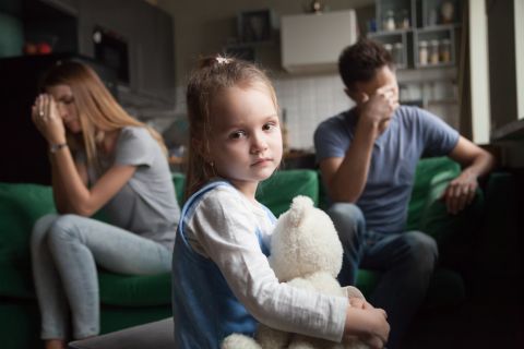 Reč koju roditelji nakon razvoda ne treba da govore deci: Zvuči tačno, ali deca je shvataju potpuno drugačije 