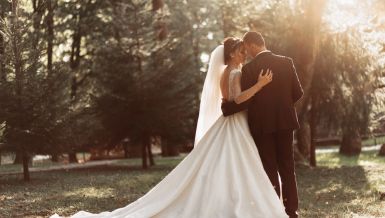 ДАНАС СЕ ПРЕМА ТРАДИЦИЈИ СПРЕМАЈУ МЛАДЕНЧИЋИ: Треба да се нађу на столу свих који су се венчали у овом периоду 