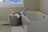 1627069503_bathtub-1078865_1920.jpg