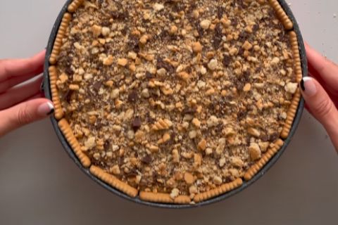 PRAVI SE U PAR KORAKA, NE PEČE SE U RERNI: Ova keks torta koja budi najlepše uspomene iz detinjstva (RECEPT)