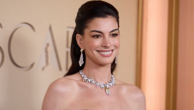 Ово је њена година - Ен Хатавеј је најлепша жена на свету: Магазин \