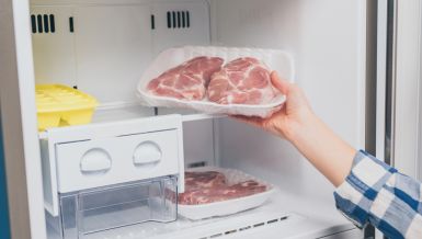 КОЛИКО МЕСО МОЖЕ ДА СТОЈИ У ФРИЖИДЕРУ: Ево после колико дана више не смете да га конзумирате