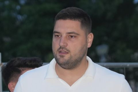 LJUBA PERUĆICA O PLASTIČNIM OPERACIJAMA: Pevač otkrio koje zahvate je radio i šta ga je najviše bolelo