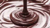 OVAJ TRIK ZA SAVRŠENU ČOKOLADNU GLAZURU MORA DA ZNA SVAKA DOMAĆICA: Potreban vam je jedan sastojak i 10 sekundi 