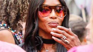 NAJPOZNATIJA MANEKENKA NA SVETU SE GODINAMA DOPISIVALA SA SEKSUALNIM PREDATOROM: Ono što mu je tražila sve je šokiralo!