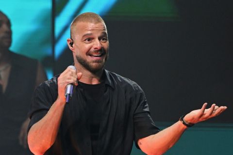 ŠUŠKALO SE DA SU BILI VIŠE OD PRIJATELJA: Riki Martin posle 20 godina otkrio detalje (FOTO)