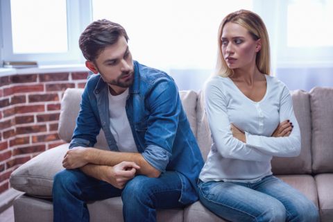 TERAPEUTI KAŽU DA JE OVO NAJZDRAVIJI NAČIN DA SE PREBOLI RASKID: Od čega treba da krenete? 