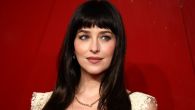 OD „RUŽNOG PAČETA“ DO NAJZGODNIJE ŽENE HOLIVUDA: Na crvenom tepihu danas jedva da nešto ostavi mašti (FOTO)