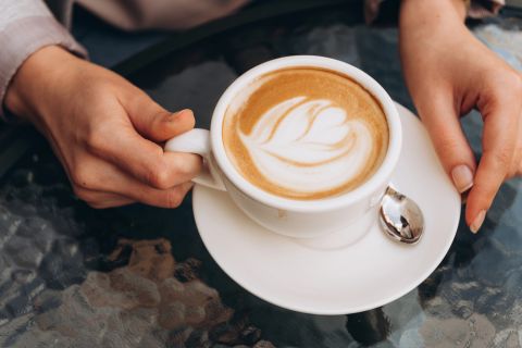 KOJA KAFA IMA NAJVIŠE KALORIJA? Kapućino, espreso ili turska