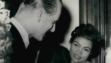 ZAČETA SILOVANJEM, MAJKA JE RODILA NA PLANTAŽI PAMUKA, PA POSTALA ZVEZDA: \