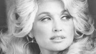 TRAMP NAREDIO DA SE SPUSTE SVE ZASTAVE U AMERICI NA 7 DANA ZBOG DOLI PARTON: Evo kako su izgledali njeni poslednji dani