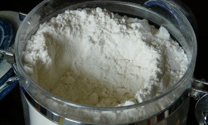 1654586818_flour-g3f22a0a7c_1280.jpg