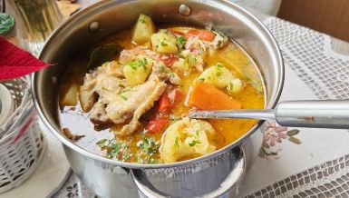 RECEPT ZA PILEĆI PAPRIKAŠ: Ideja za današnji ručak (VIDEO)