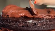 NAJBOLJI RECEPT ZA VIRALNU MATILDA TORTU: Najsočnija i najčokoladnija poslastica na svetu! 