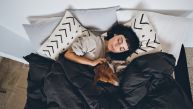 Spavanje sa psom može poboljšati kvalitet sna: Studije došle do zanimljivih podataka