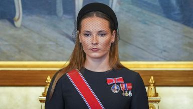 ОНА ЋЕ ПОСТАТИ ПРВА КРАЉИЦА НОРВЕШКЕ ПОСЛЕ 600 ГОДИНА: Лепа Ингрид бранила породицу у јеку скандала - \