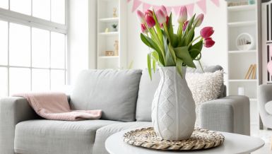 КОЈЕ ЦВЕЋЕ ТРЕБА ДА ИМАМО У КУЋИ НА УСКРС? Доноси мир и радост 