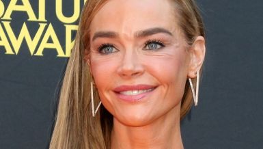 BOMBA IZ DEVEDESETIH PROGOVORILA O ZATEZANJU LICA: Pogledajte kako je izgledala nekad, a kako sada (FOTO)