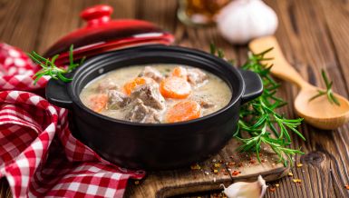 РЕЦЕПТ ЗА ТЕЛЕЋУ ЧОРБУ: Кремаста, преукусна и пуна меса, одушевиће вас ћим је пробате