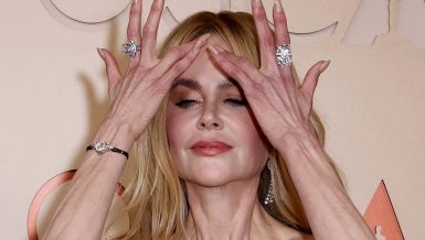 VIDEO OD KOGA ĆE KITU URBANU PROKLJUČATI KRV: Nikol Kidman sa novim dečkom! 