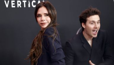 СВИМА ЈЕ ПРОМАКЛО ДА ЈЕ БРУКЛИН СВОЈУ МАЈКУ ПРЕЦРТАО ЈОШ ПРЕ 6 МЕСЕЦИ?! Ево како је задао болан ударац Викторији