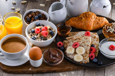 NAJGORA NAMIRNICA ZA POČETAK DANA: Nutricionista savetuje da je nikako ne jedete za doručak