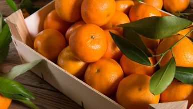 ZBOG ČEGA NUTRICIONISTI OBOŽAVAJU MANDARINE? Pravi su jesenji saveznik 