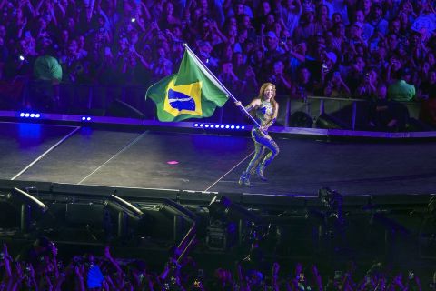 Šakira napravila spektakl u Braziilu: Na njen besplatni koncert u Rio de Žaneiru došlo 2 miliona ljudi (VIDEO)
